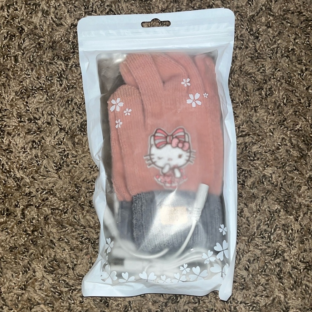 Heated gloves